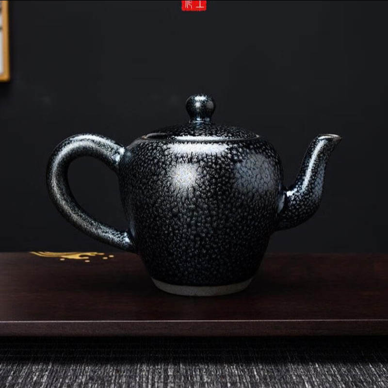 Tenmoku Jian zhan Oil Spot Figure Teapot